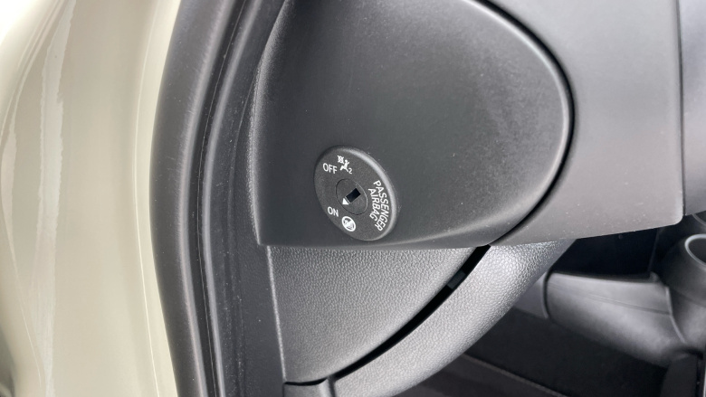 MINI Hatchback 1.5 Cooper Exclusive 5dr Auto Petrol Hatchback